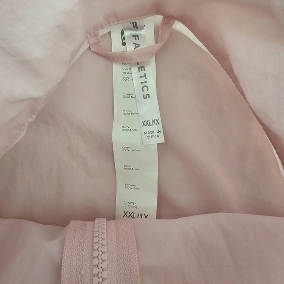 Fabletics Flyweight Oversized Windbreaker Jacket Pink XXL/1X Lightweight - Picture 6 of 13